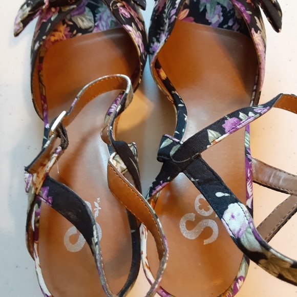 SO Espadrille Peep Toe Purple/Black Floral Wedge Shoe - Picture 5 of 7
